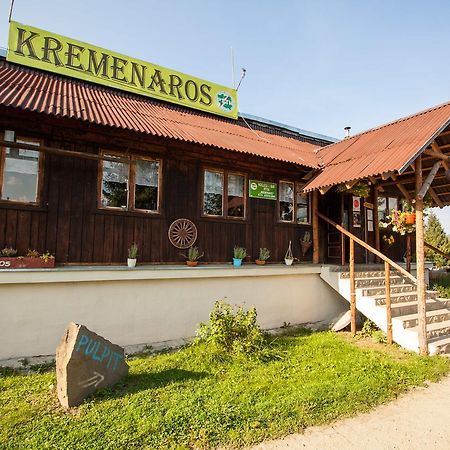 Kremenaros Hostel อุสชิกีกูร์เน ภายนอก รูปภาพ