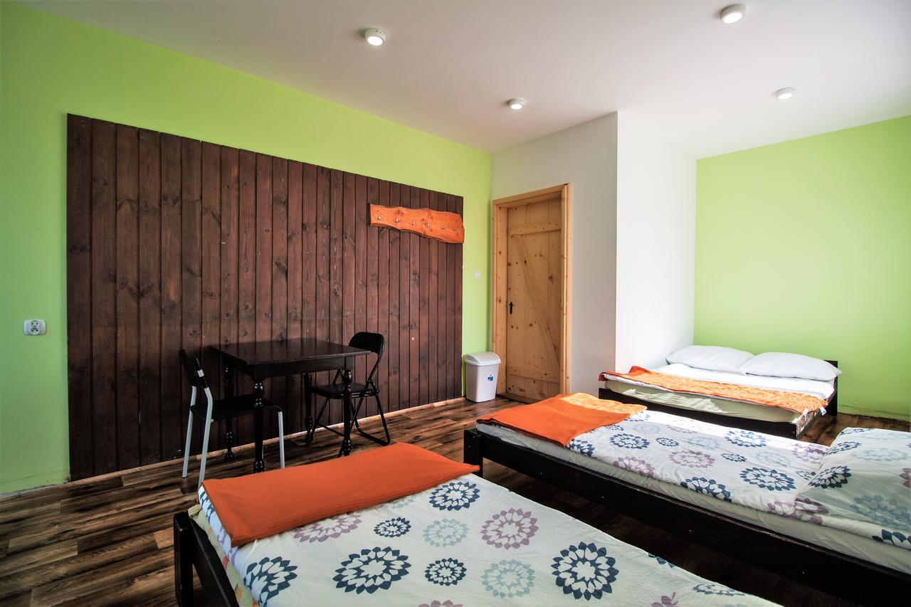 Kremenaros Hostel อุสชิกีกูร์เน ภายนอก รูปภาพ